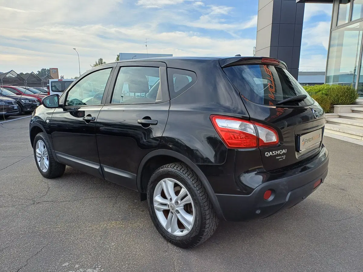 Nissan Qashqai usata a Modena (9)