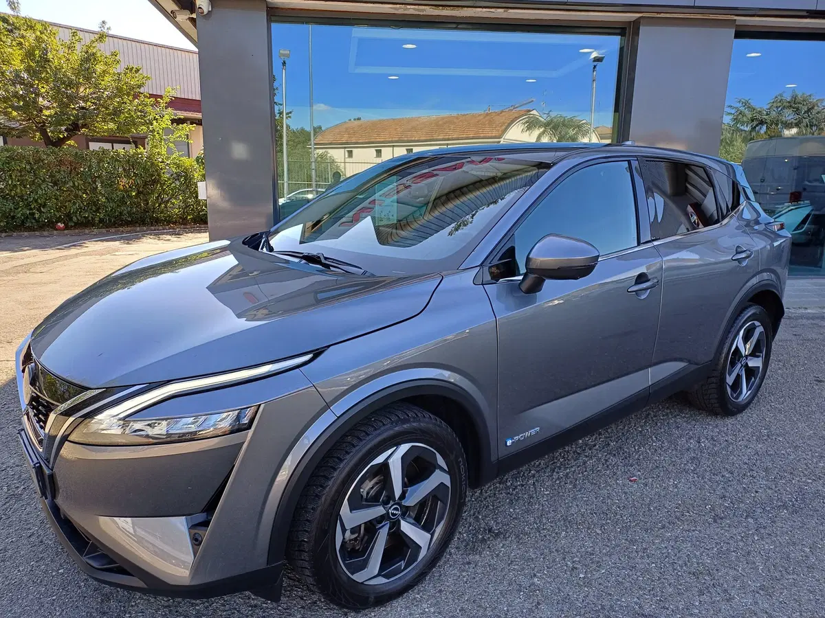 Nissan Qashqai usata a Modena (2)