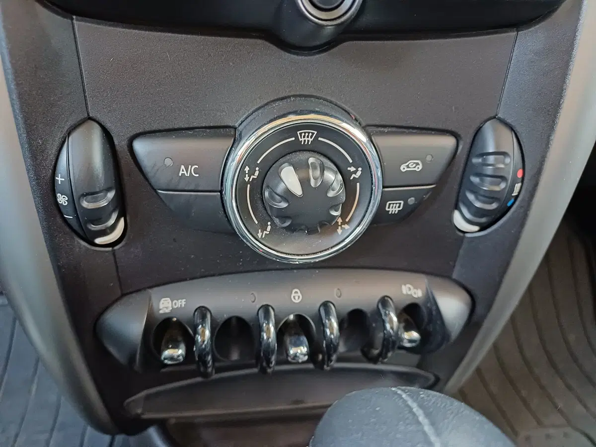 MINI Mini Paceman usata a Modena (15)
