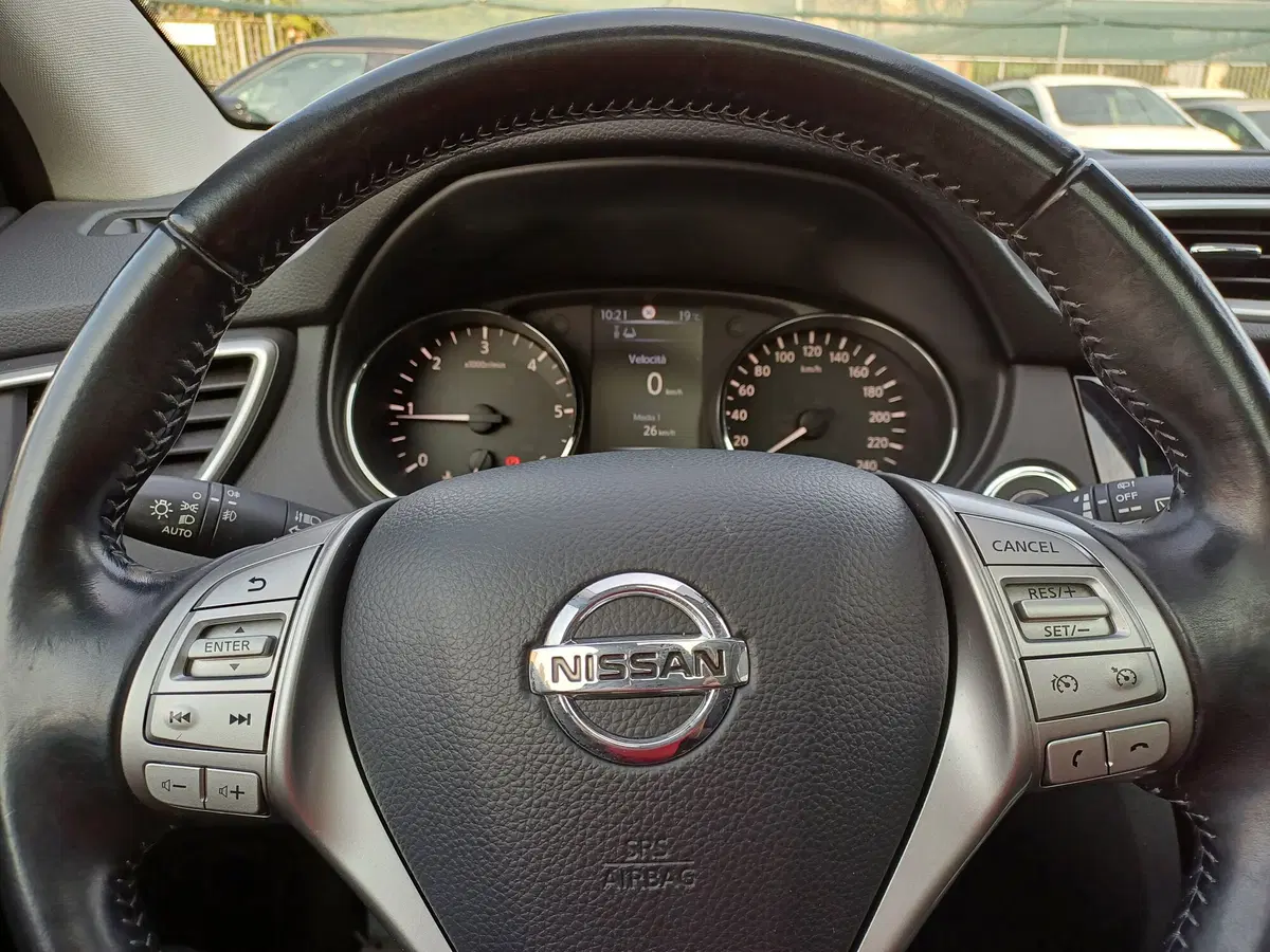 Nissan Qashqai usata a Modena (18)