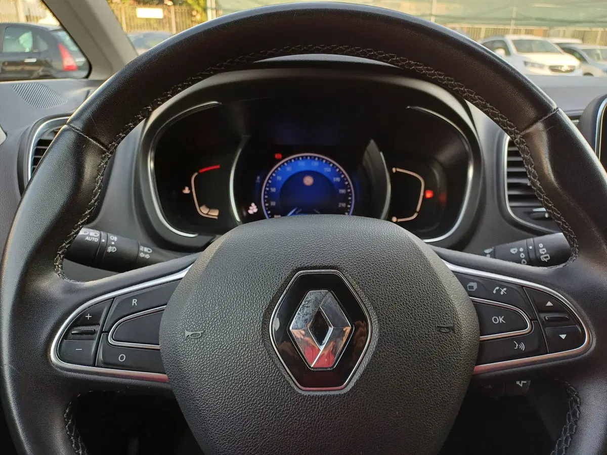 Renault Grand Scénic usata a Modena (16)
