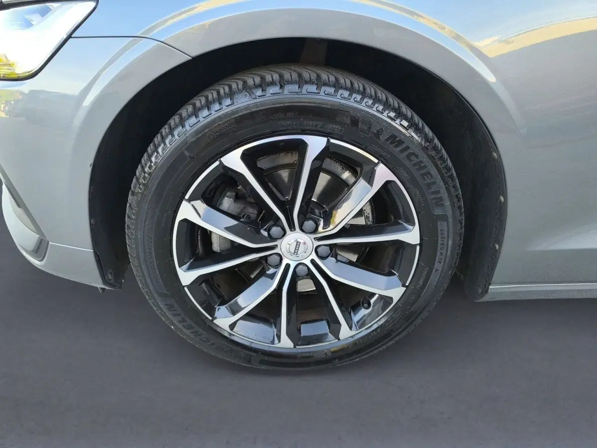 Volvo V60 usata a Udine (7)