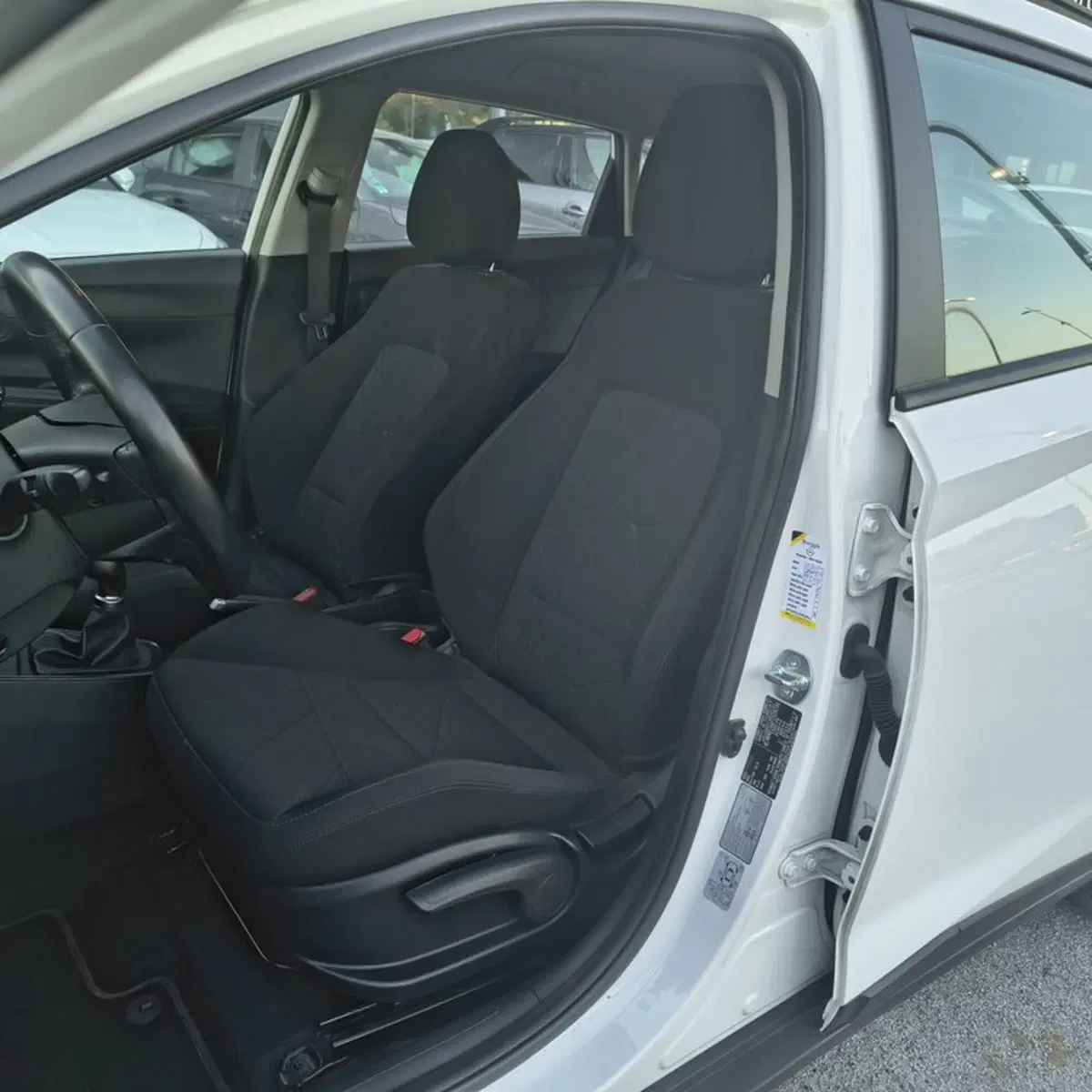 Hyundai Bayon usata a Padova (14)