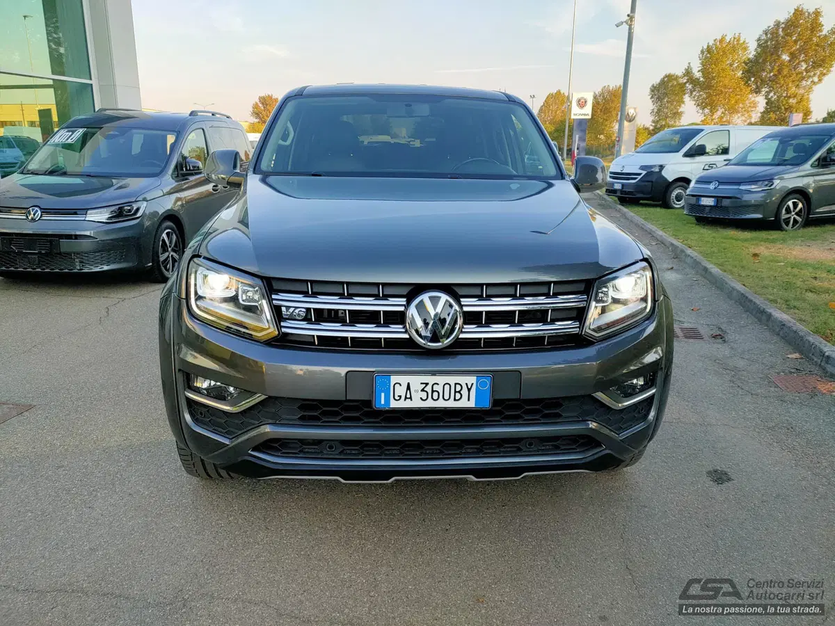 Volkswagen Veicoli Commerciali Amarok usata a Bologna (8)
