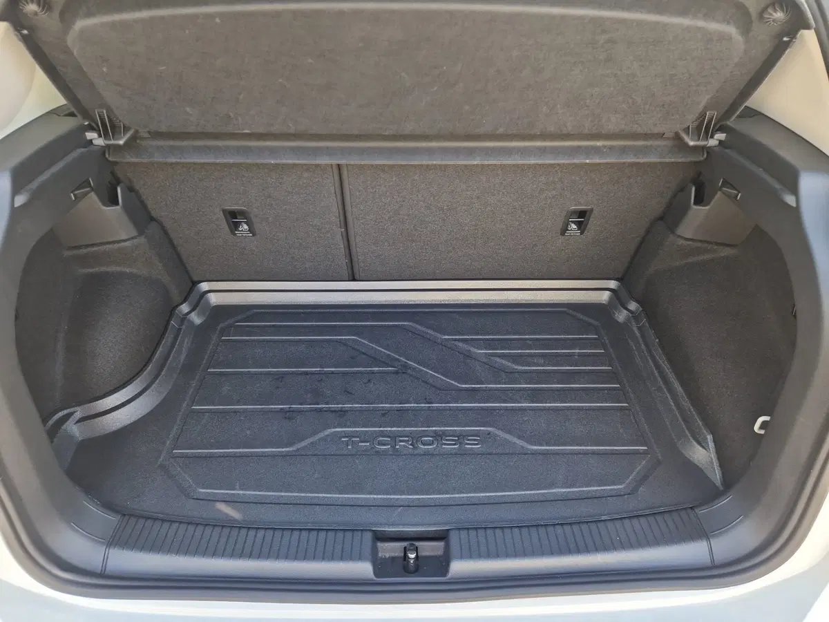 Volkswagen T-Cross usata a Siena (13)