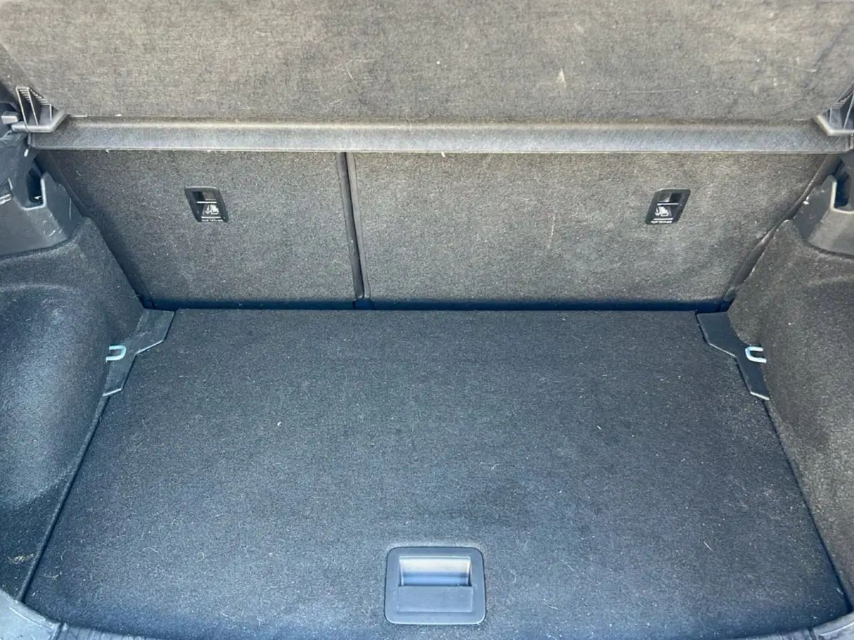 Volkswagen T-Cross usata a Siena (13)