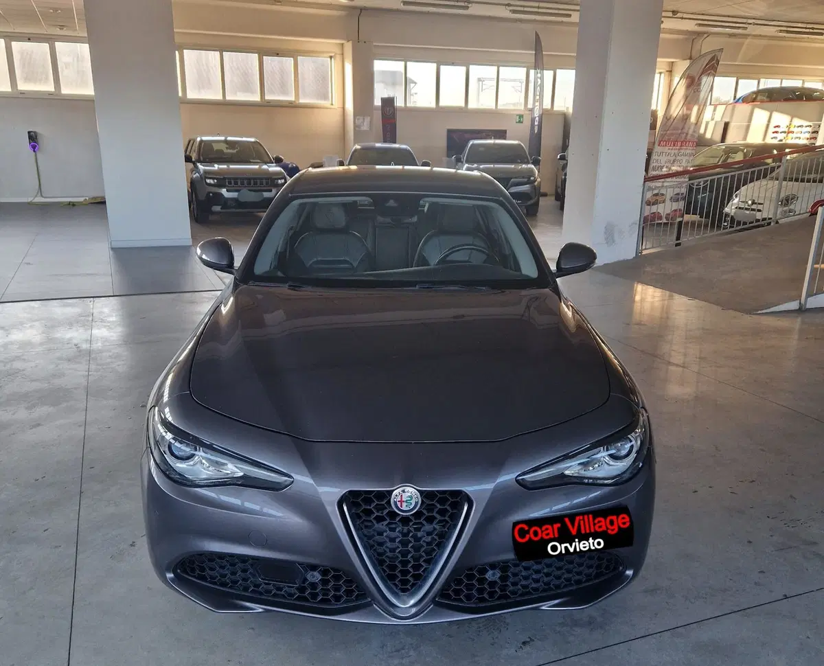 Alfa Romeo Giulia usata a Terni (2)