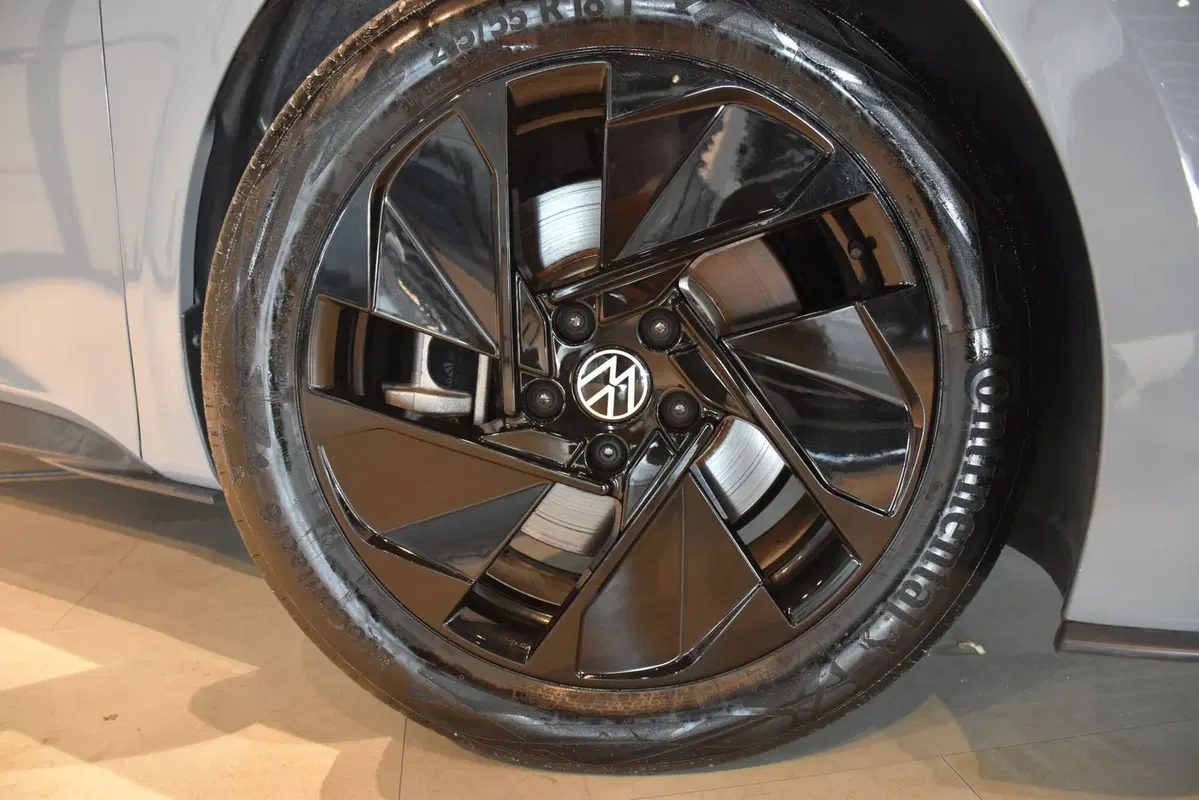 Volkswagen ID.3 usata a Verona (8)