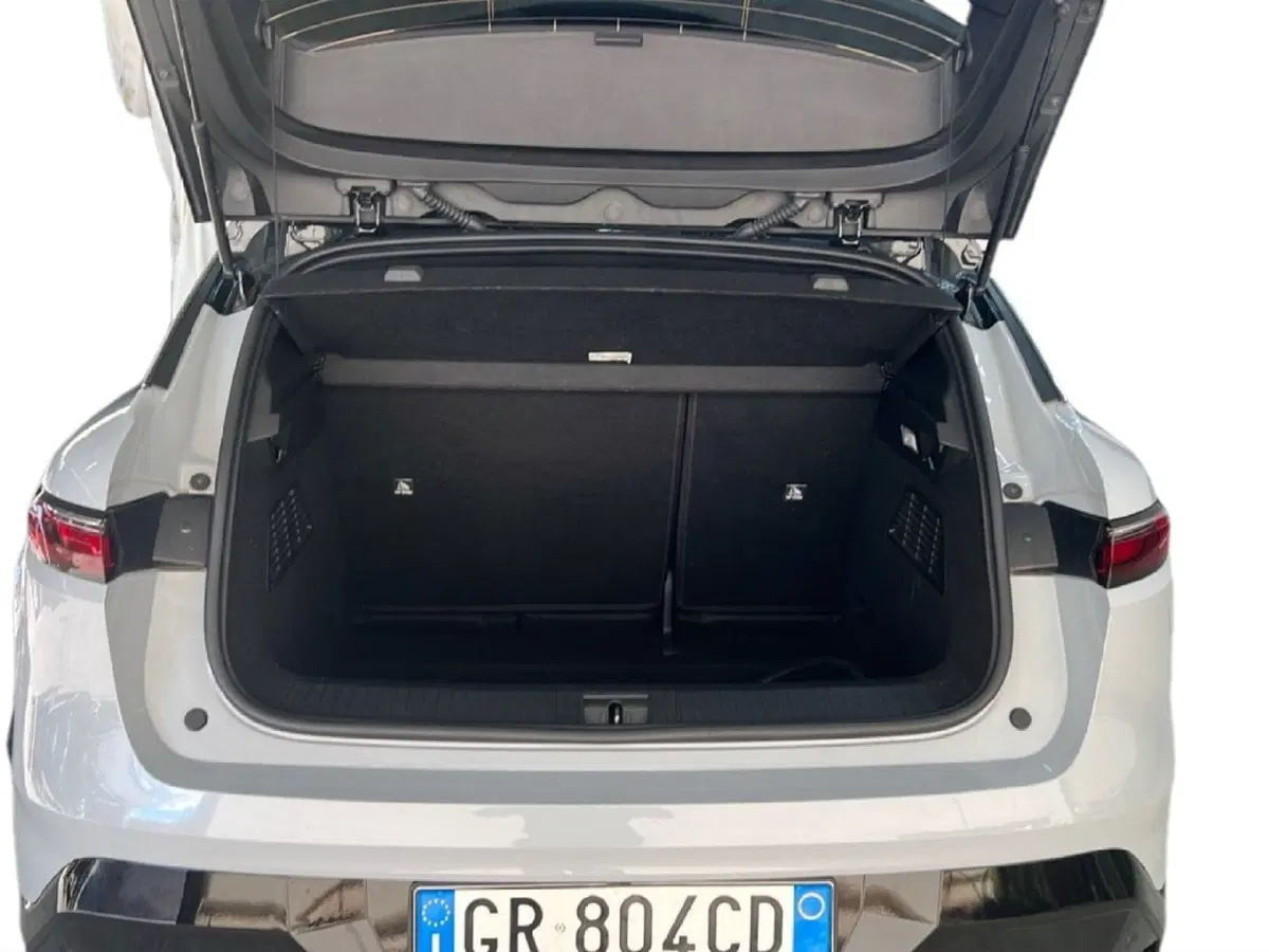Renault Megane E-Tech Electric usata a Roma (10)