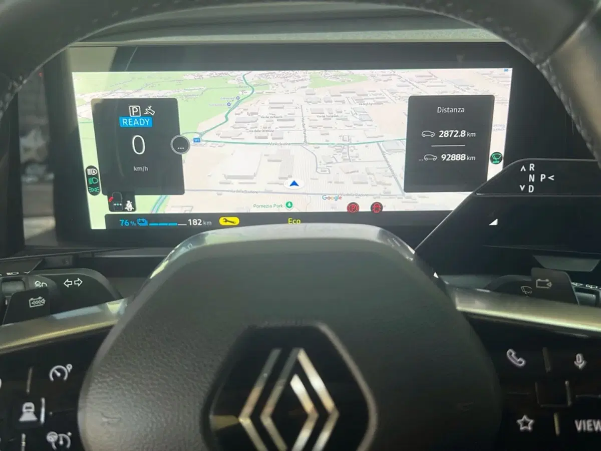 Renault Megane E-Tech Electric usata a Roma (13)