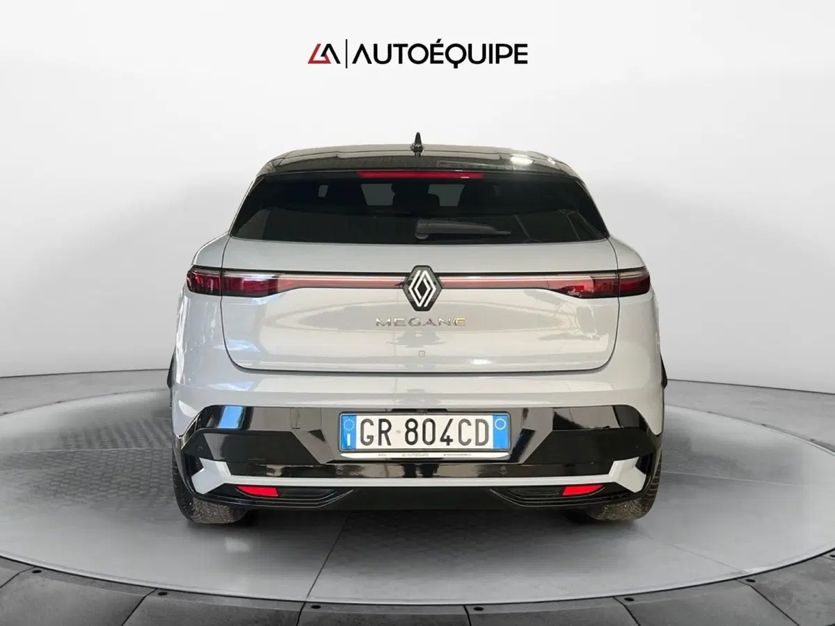Renault Megane E-Tech Electric usata a Roma (4)