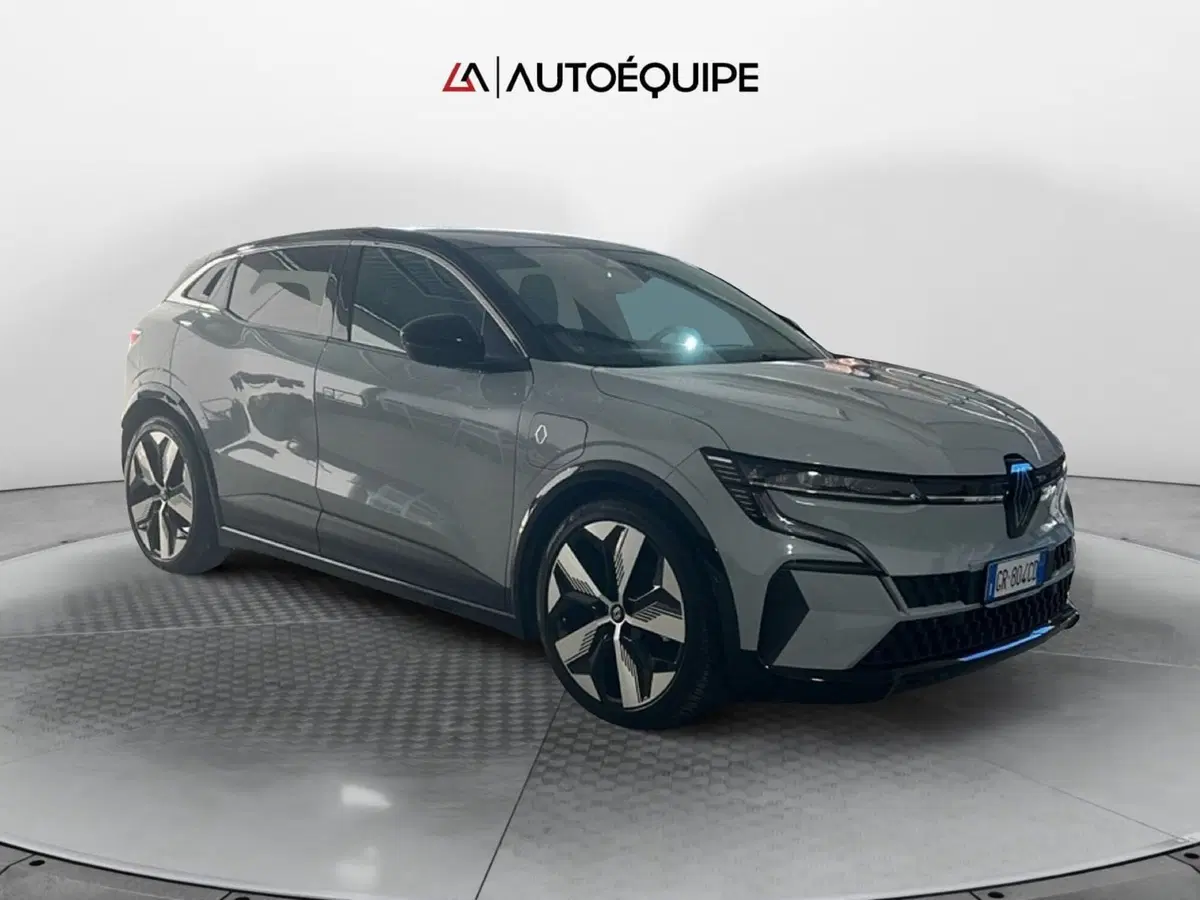 Renault Megane E-Tech Electric usata a Roma (7)