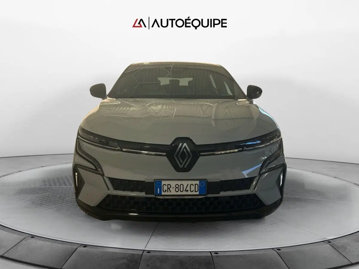 Renault Megane E-Tech Electric usata a Roma (8)