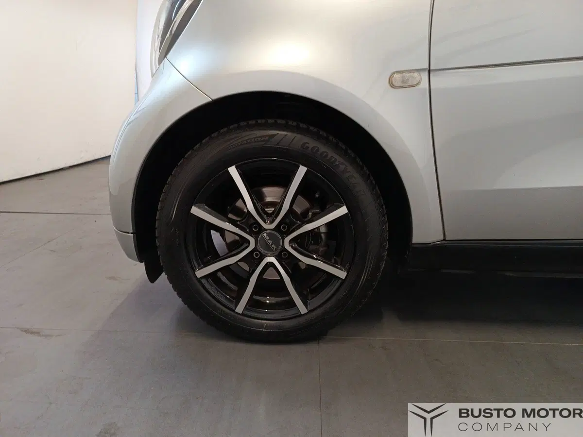 smart Fortwo usata a Varese (8)