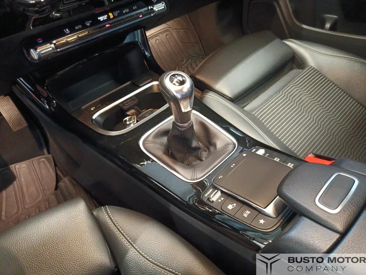 Mercedes-Benz CLA Shooting Brake usata a Varese (15)