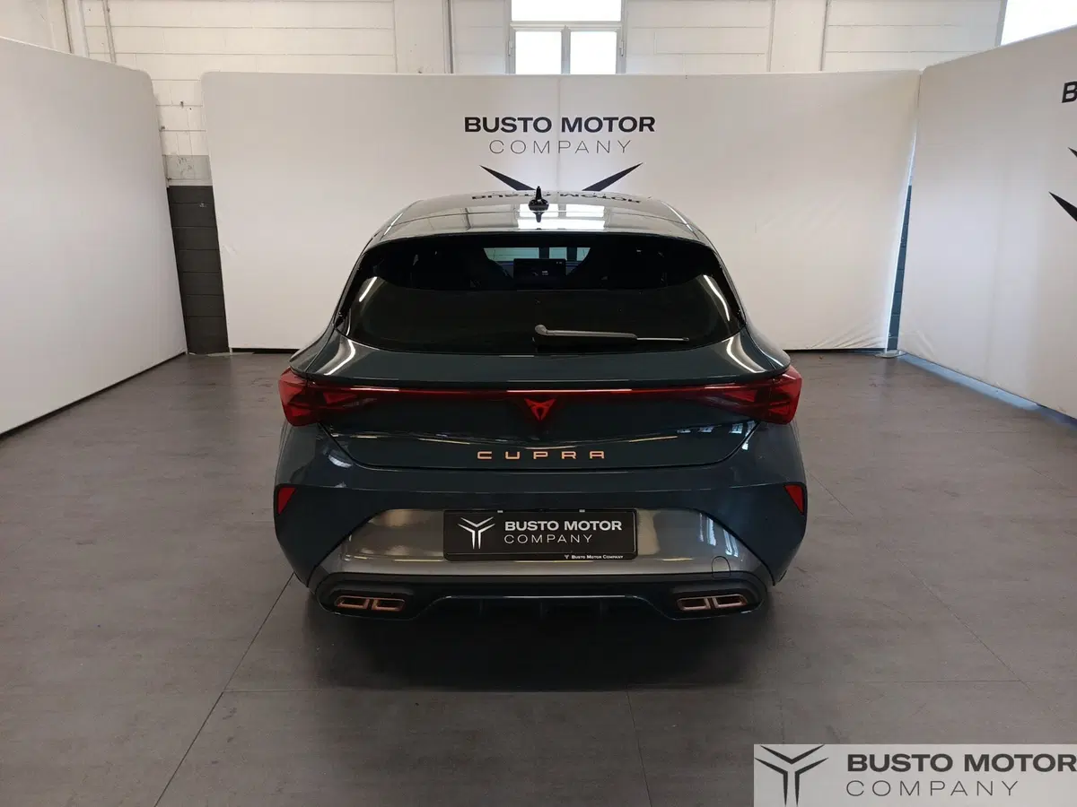 Cupra Leon usata a Varese (6)