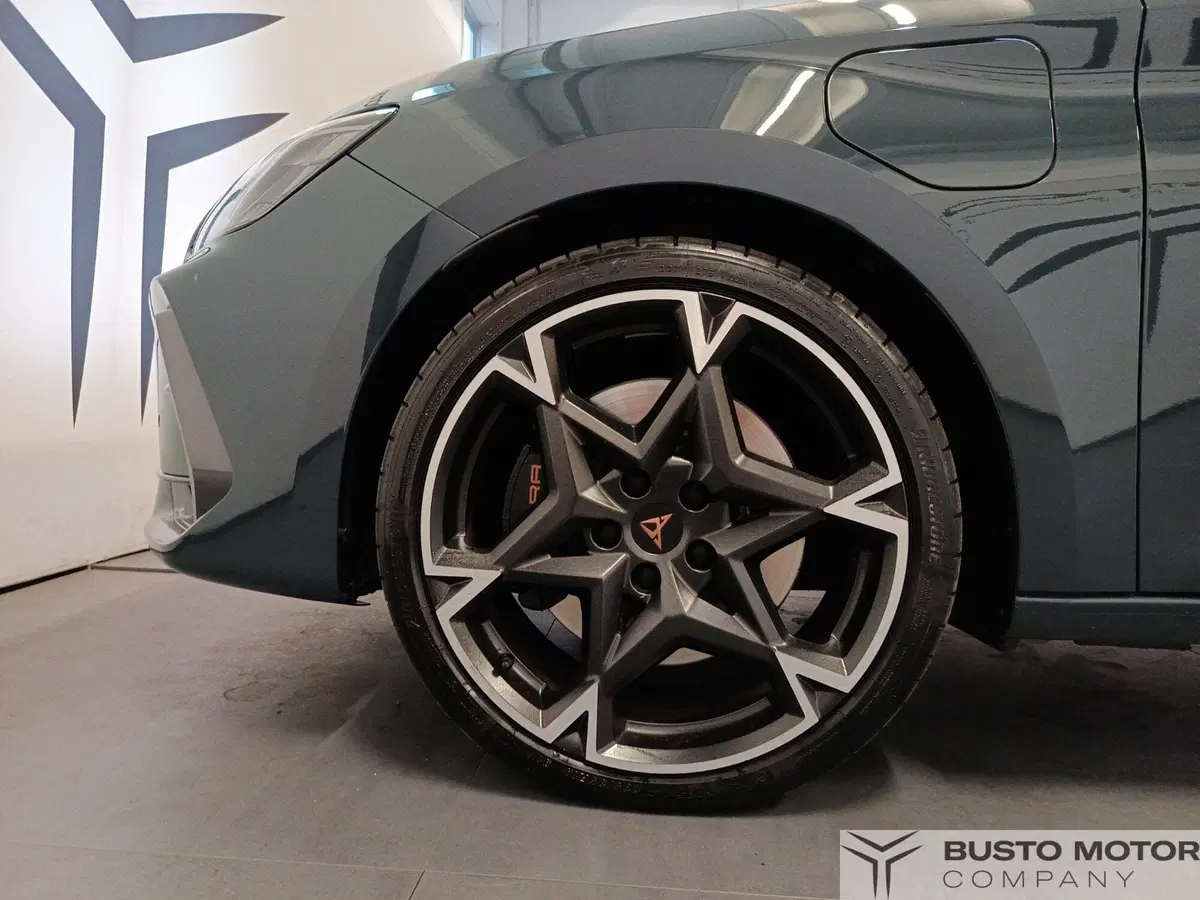 Cupra Leon usata a Varese (8)