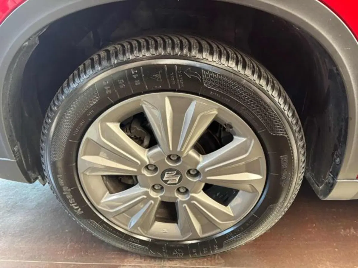 Suzuki Vitara usata a Pesaro-Urbino (5)