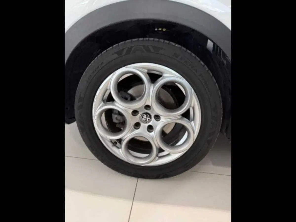 Alfa Romeo Tonale usata a Caltanissetta (14)