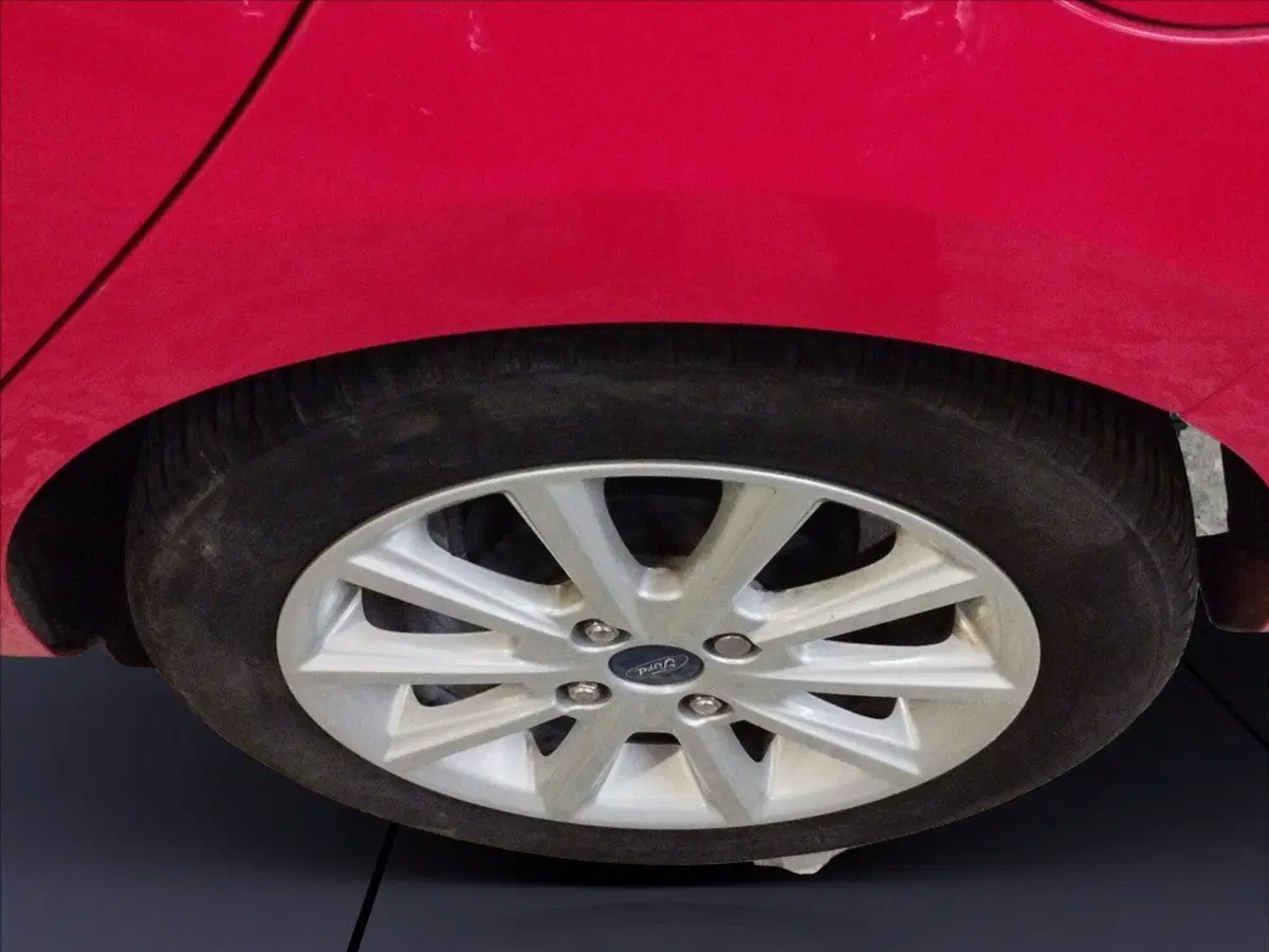 Ford Fiesta usata a Milano (16)