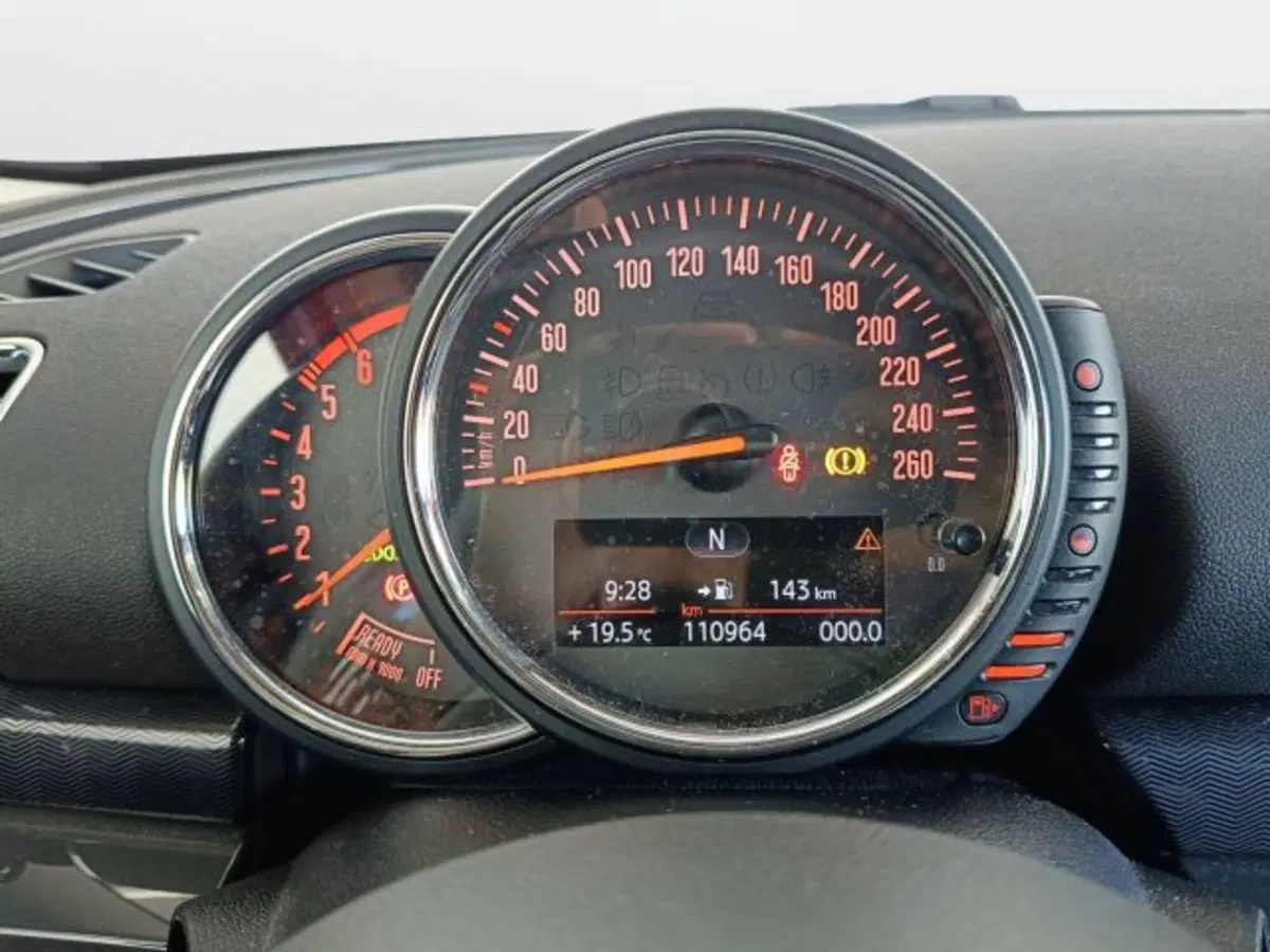 MINI Mini Clubman usata a Teramo (12)