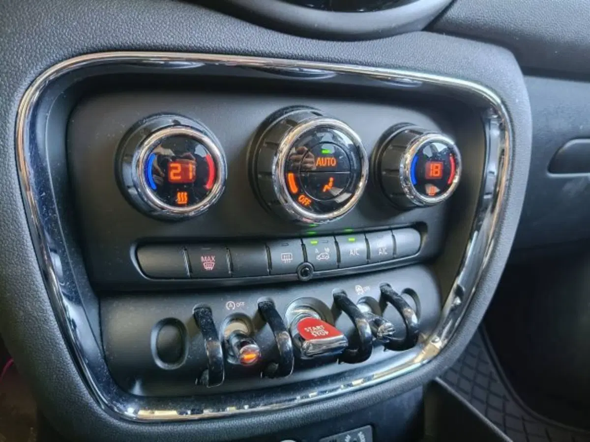 MINI Mini Clubman usata a Teramo (16)