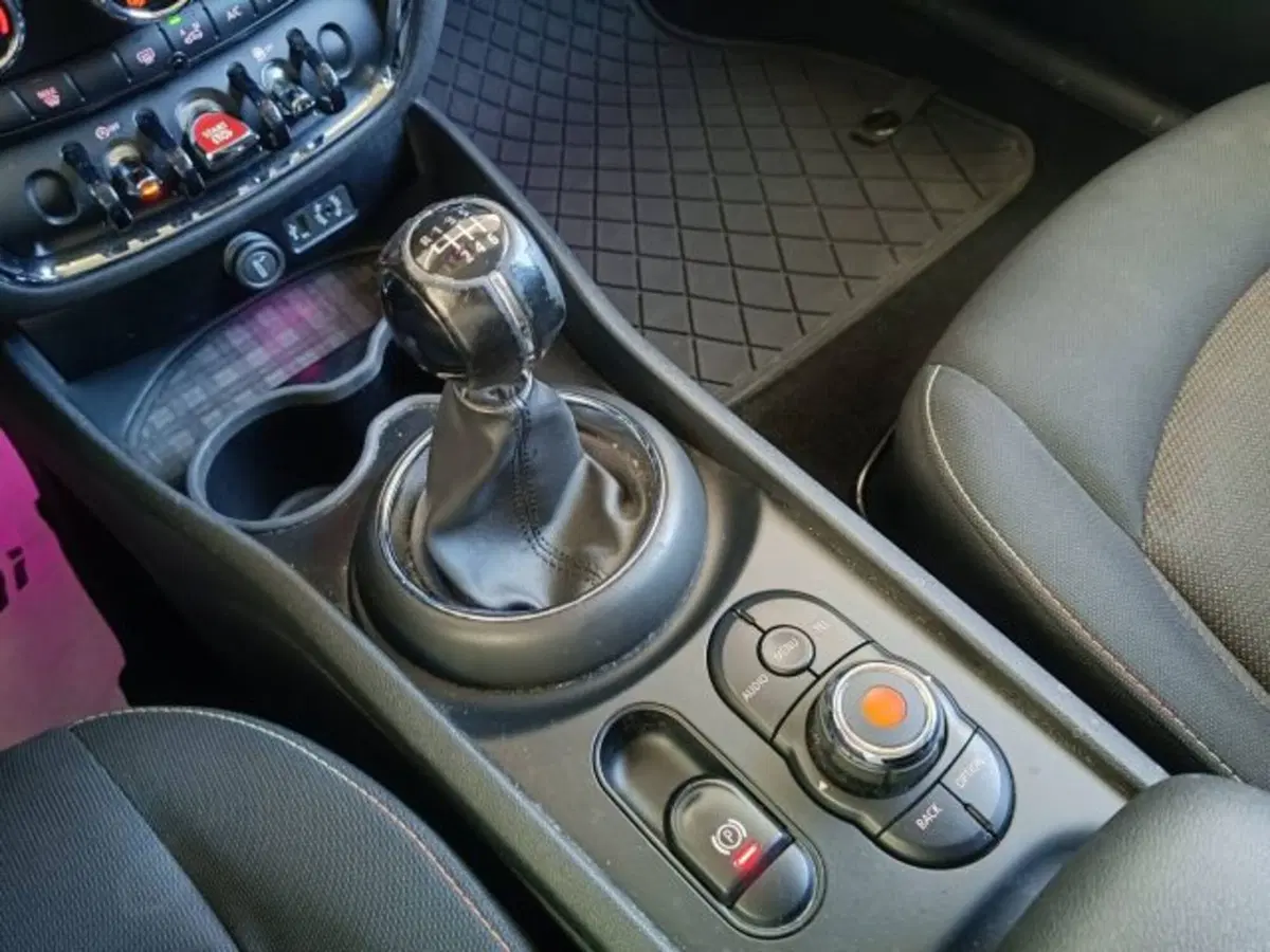 MINI Mini Clubman usata a Teramo (17)