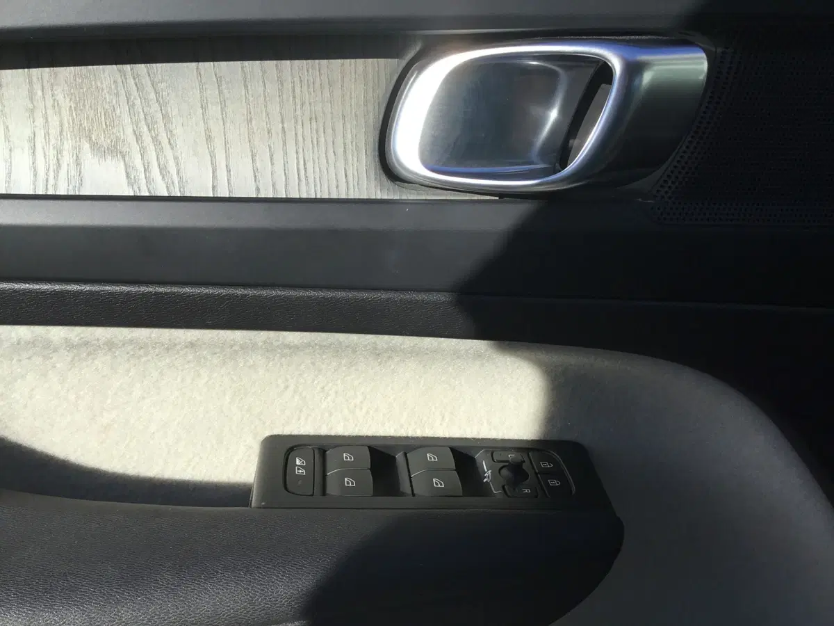 Volvo XC40 usata a Napoli (12)