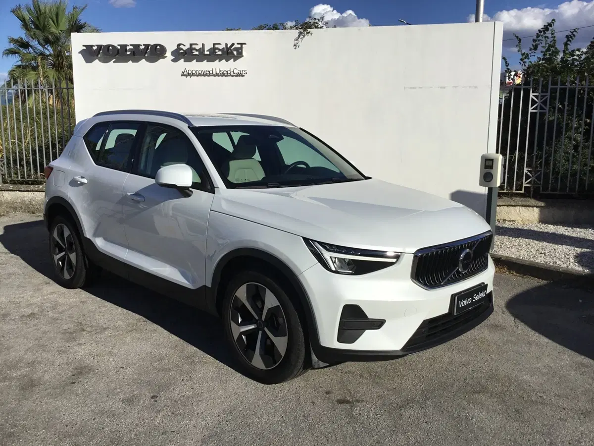 Volvo XC40 usata a Napoli (4)