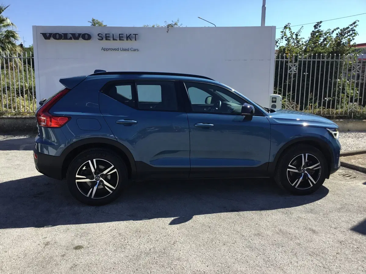 Volvo XC40 usata a Napoli (5)