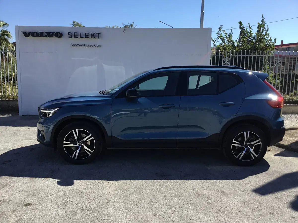 Volvo XC40 usata a Napoli (6)
