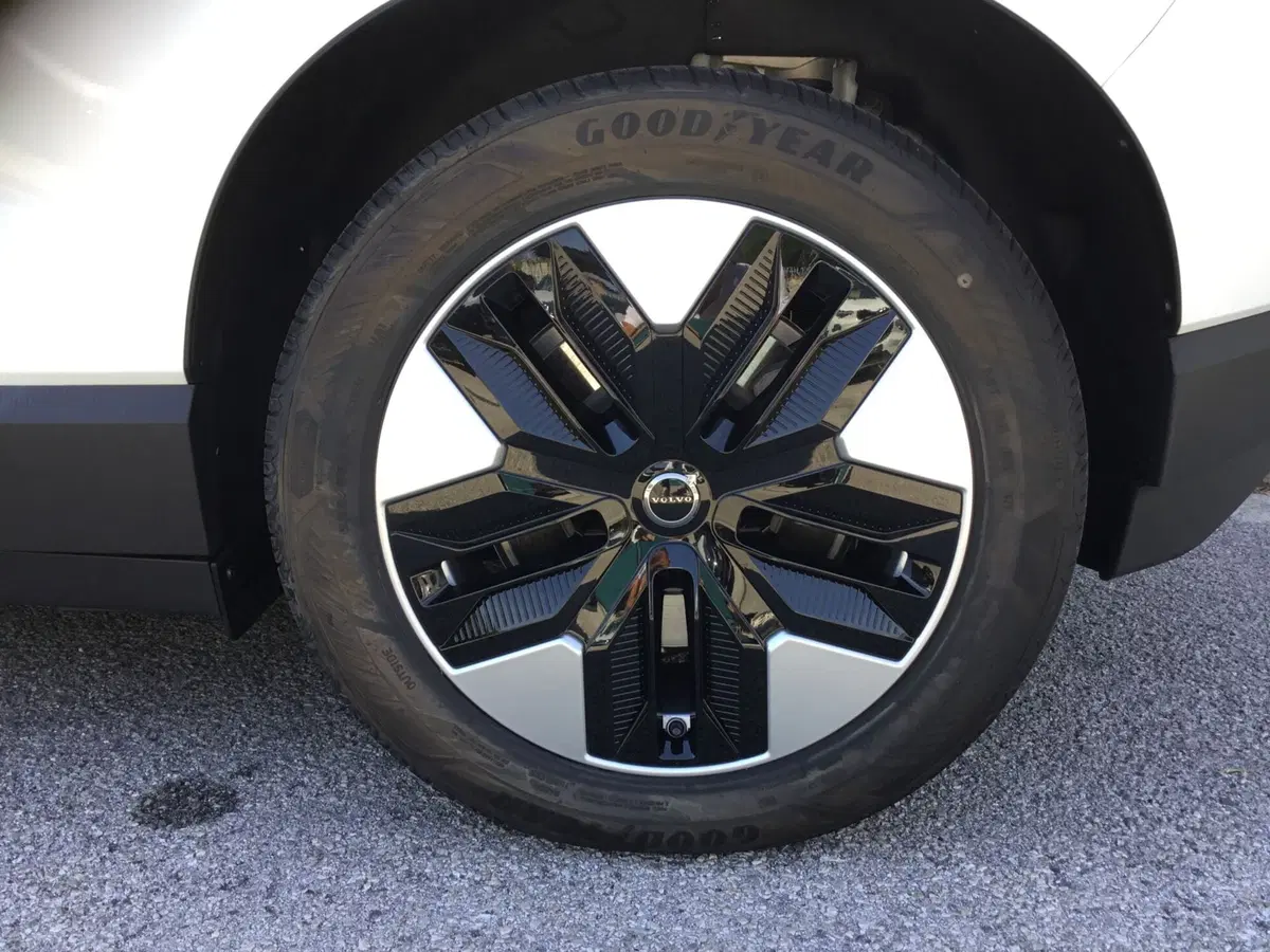 VOLVO Veicoli Commerciali EX30 nuova a Napoli (14)