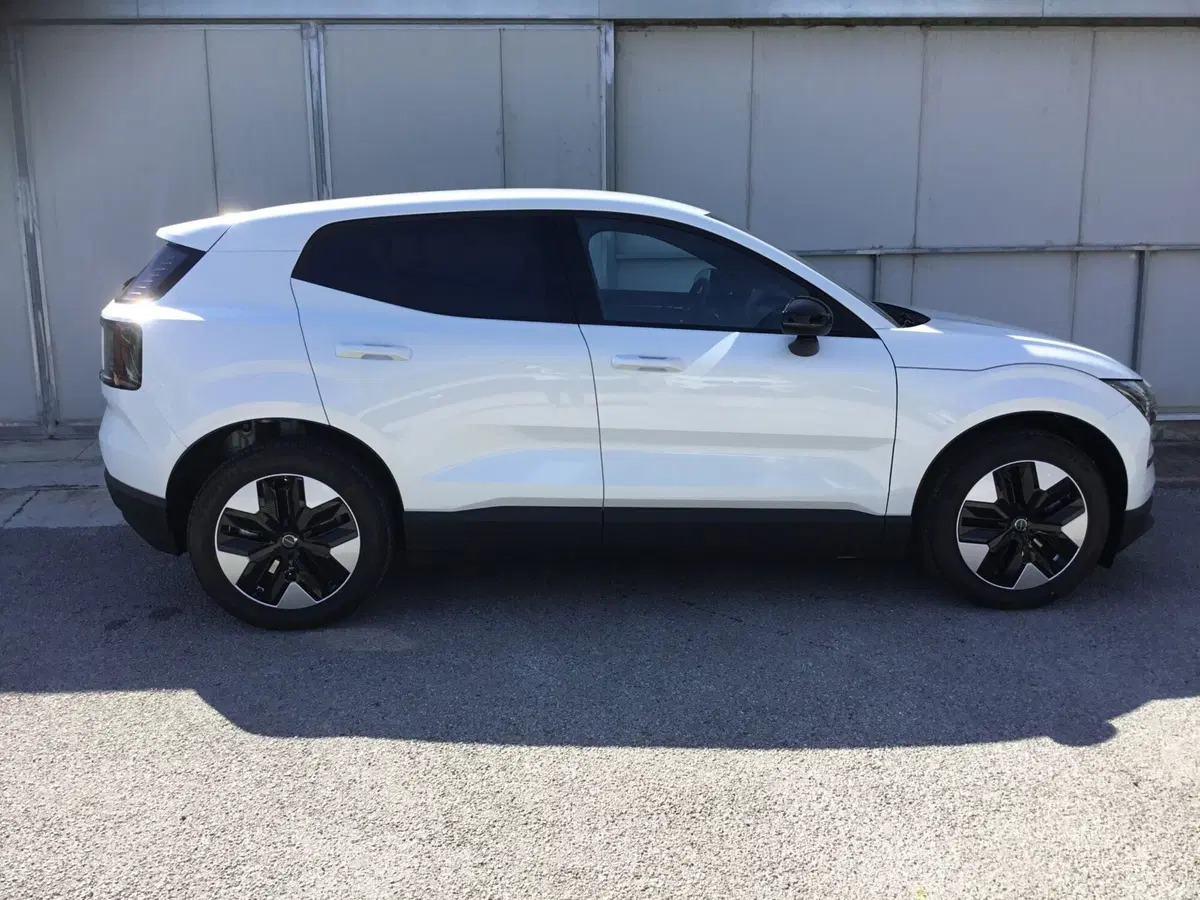 VOLVO Veicoli Commerciali EX30 nuova a Napoli (6)