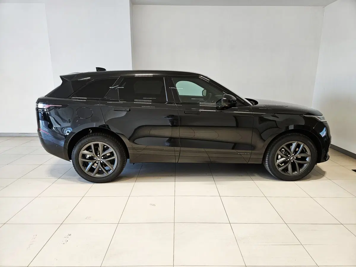 Land Rover Range Rover Velar nuova a Napoli (5)