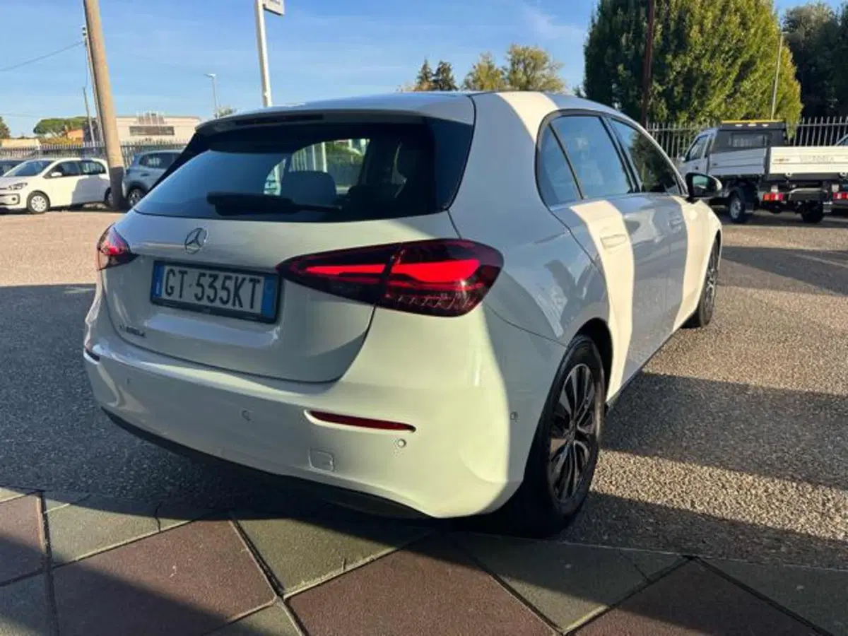 Mercedes-Benz Classe A Sedan usata a Lucca (3)