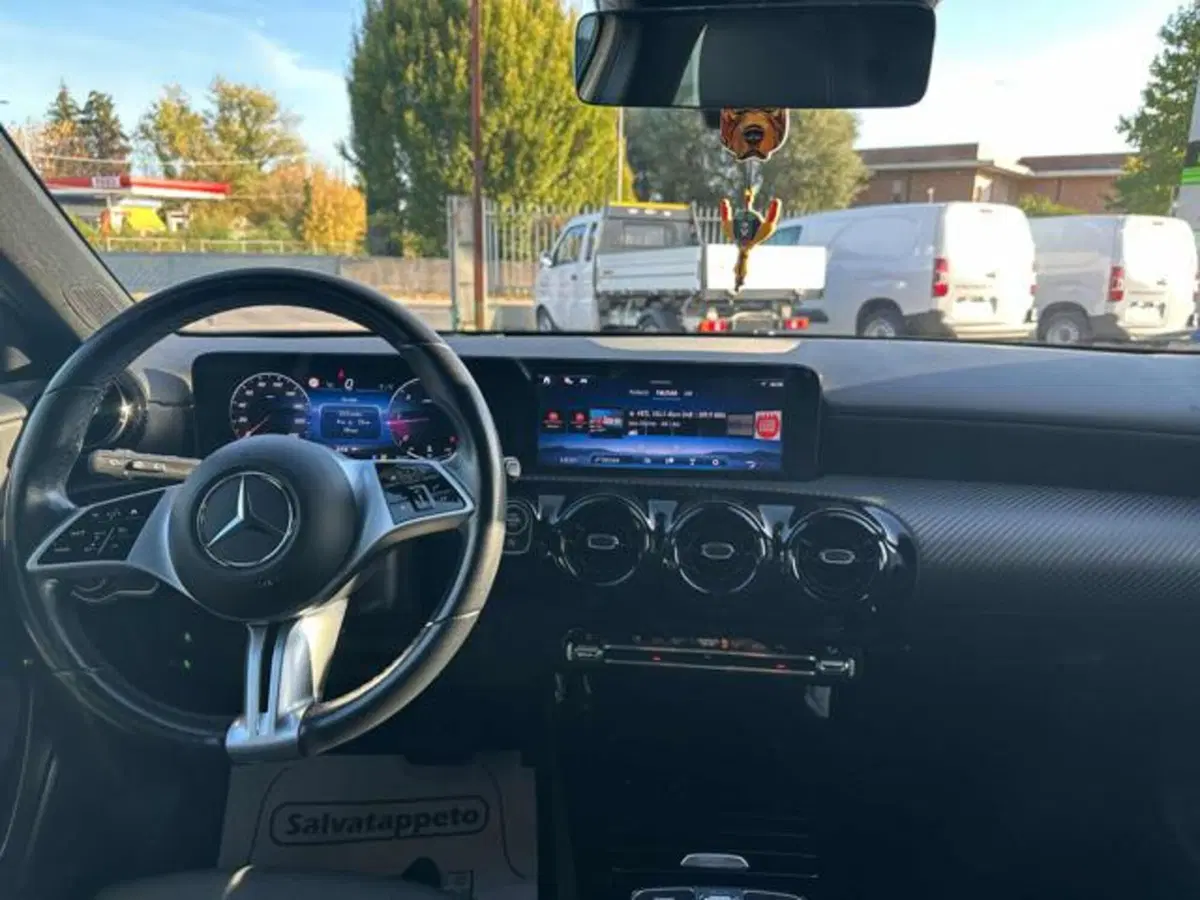 Mercedes-Benz Classe A Sedan usata a Lucca (9)