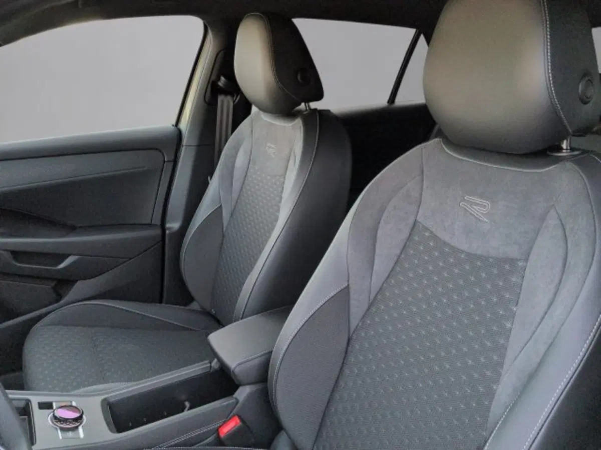 Volkswagen T-Roc nuova a Vicenza (13)