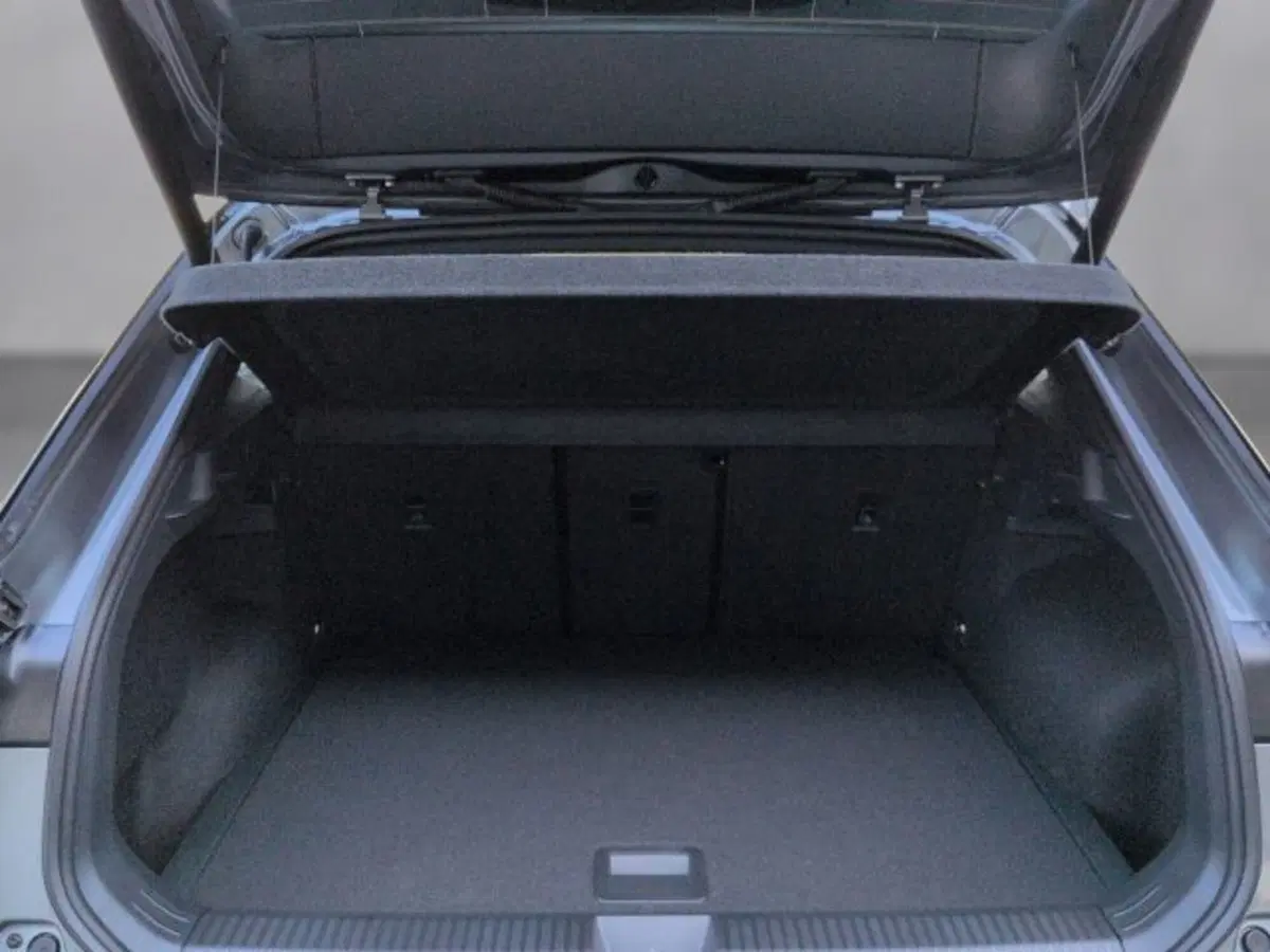 Volkswagen T-Roc nuova a Vicenza (17)