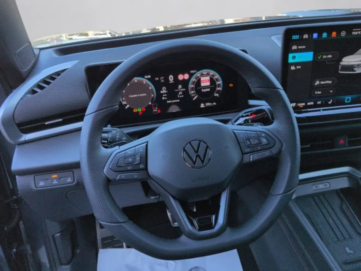 Volkswagen T-Roc nuova a Vicenza (9)