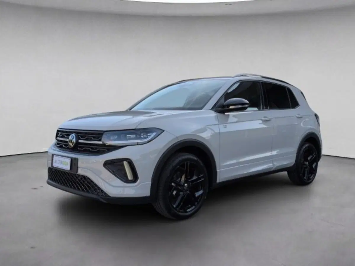 Volkswagen T-Cross nuova a Vicenza