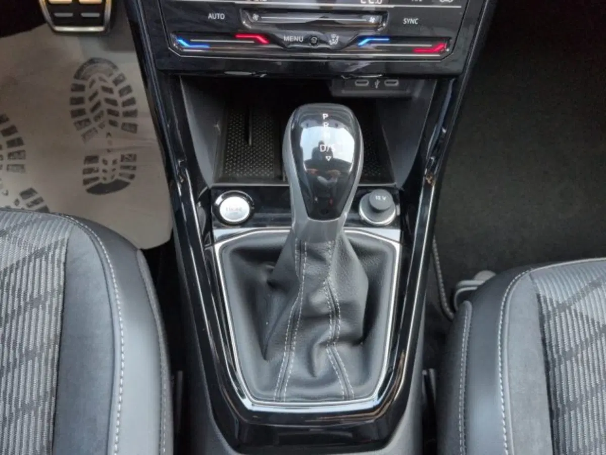Volkswagen T-Cross nuova a Vicenza (11)