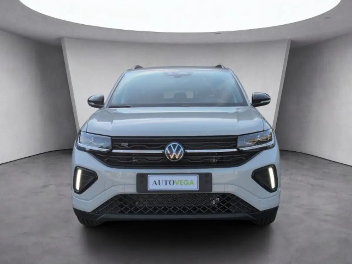 Volkswagen T-Cross nuova a Vicenza (2)