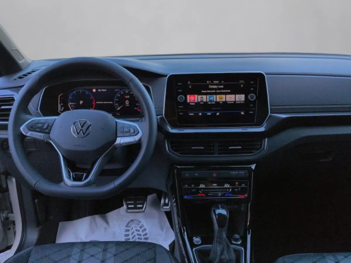Volkswagen T-Cross nuova a Vicenza (8)