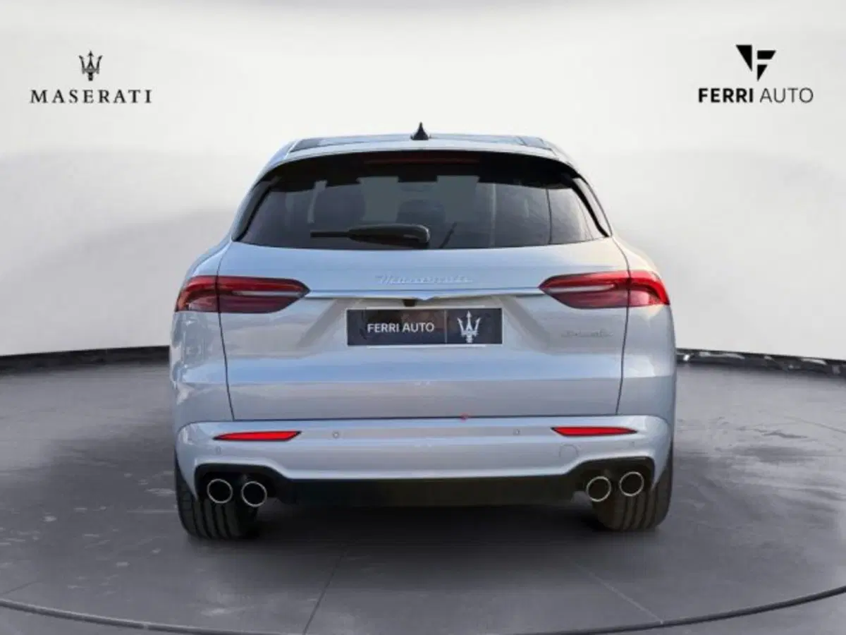 Maserati Grecale nuova a Udine (6)