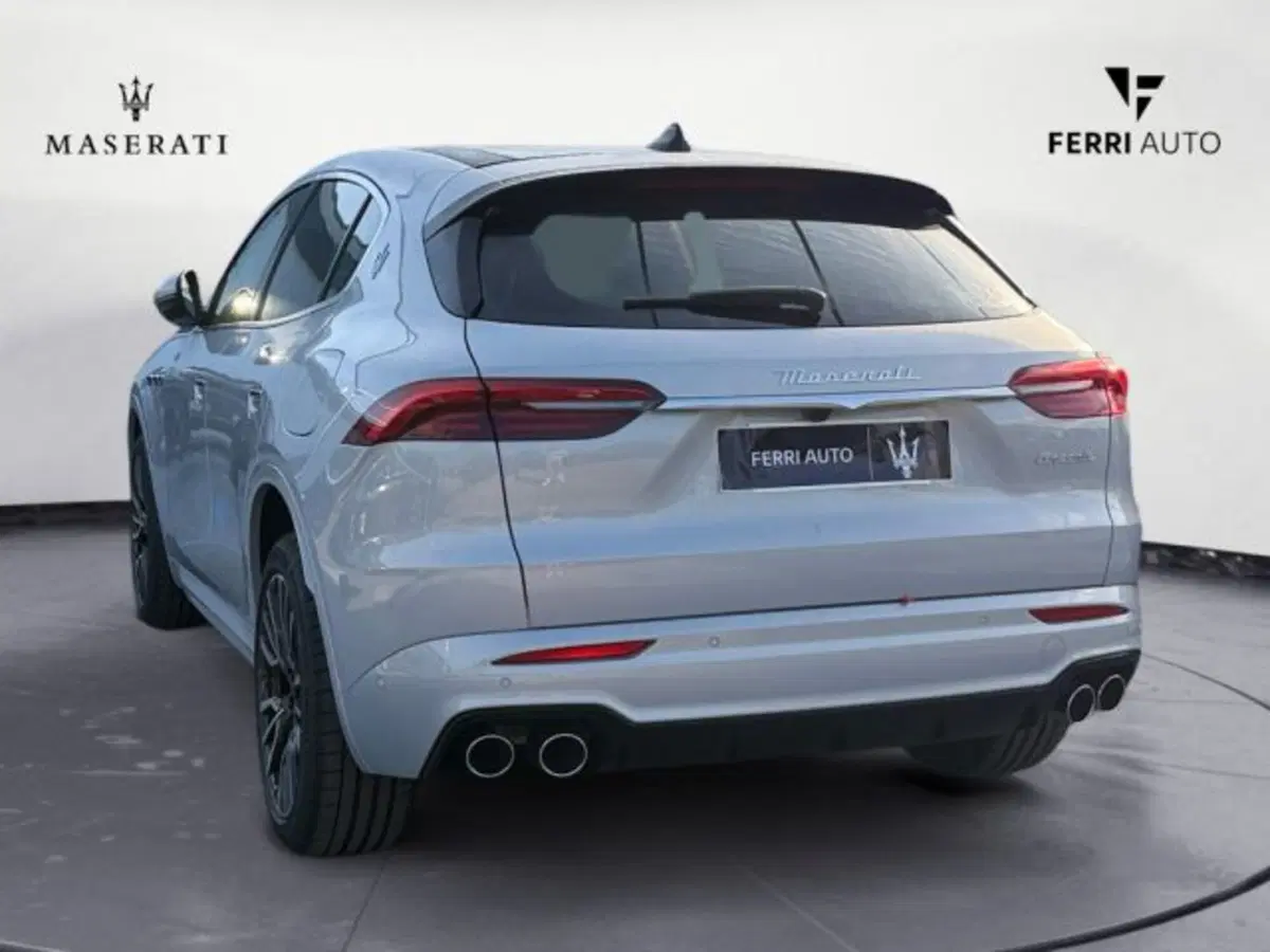 Maserati Grecale nuova a Udine (7)