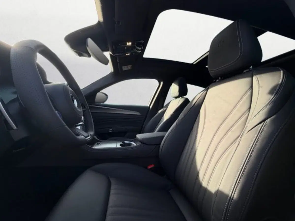 Maserati Grecale nuova a Udine (8)