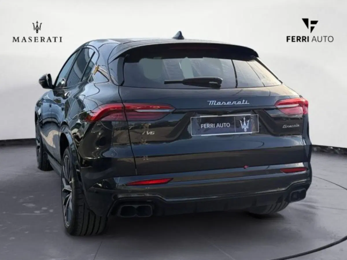 Maserati Grecale nuova a Udine (7)
