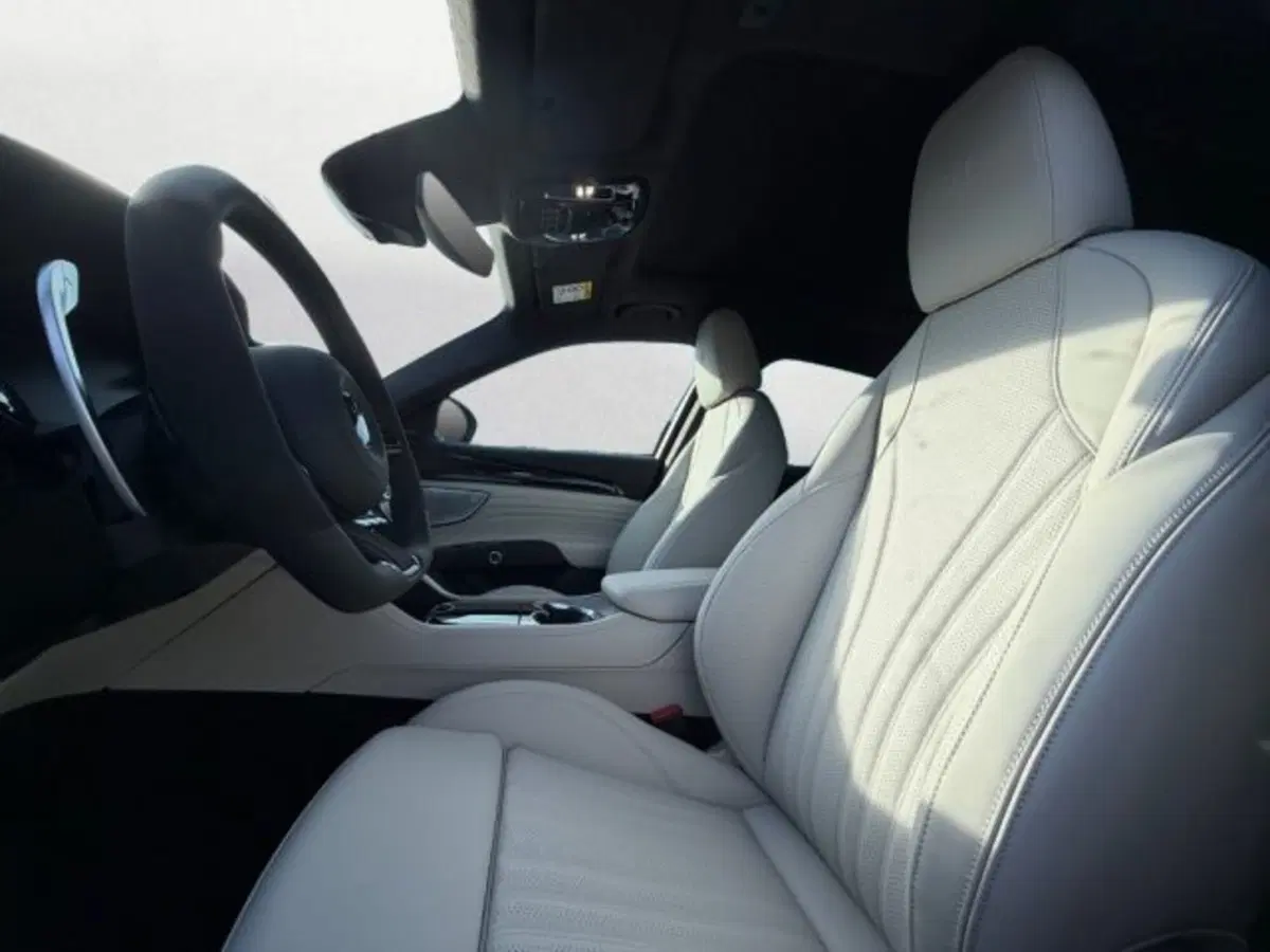 Maserati Grecale nuova a Udine (8)