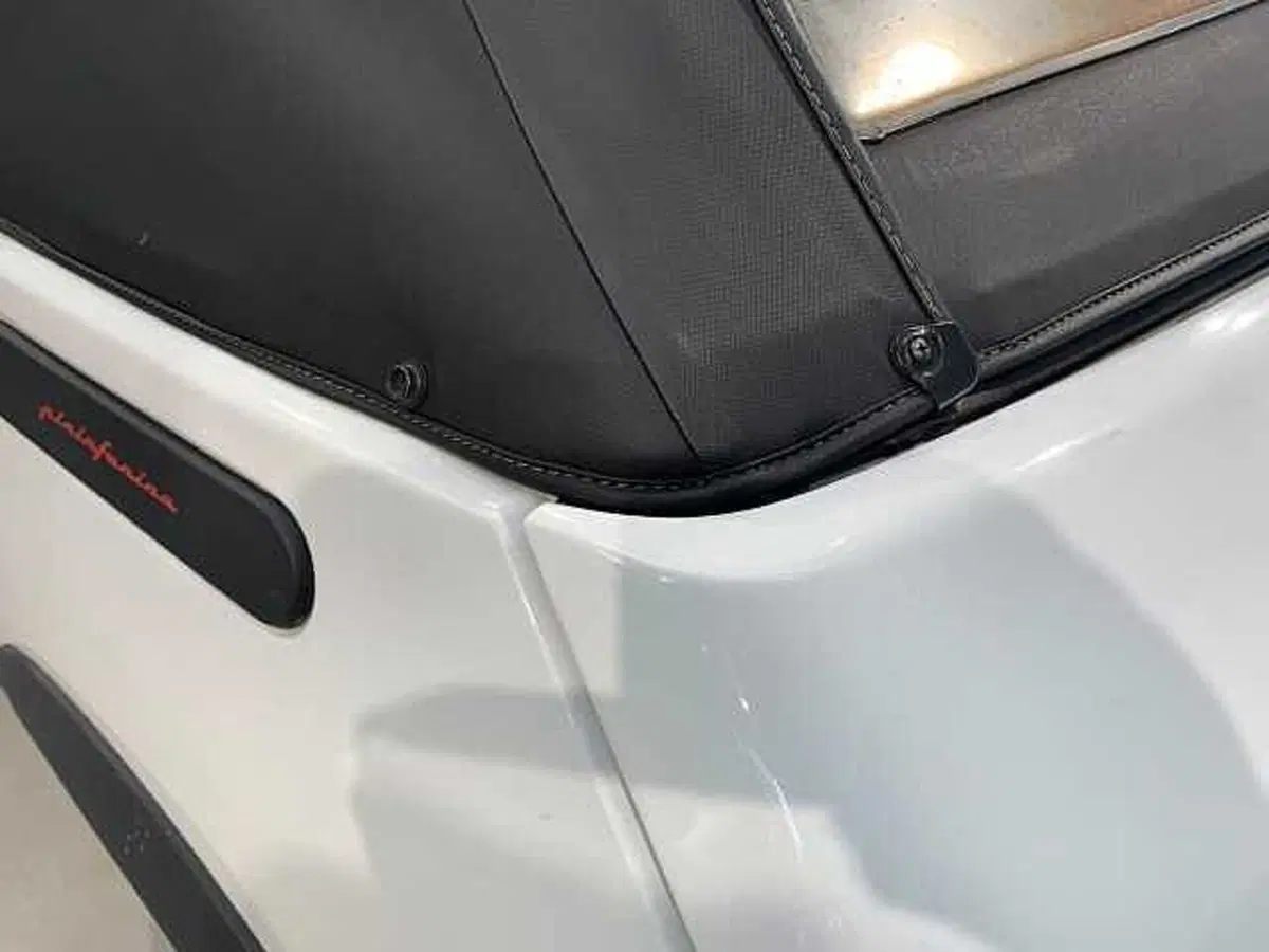 Peugeot 205 Cabrio usata a Venezia (14)