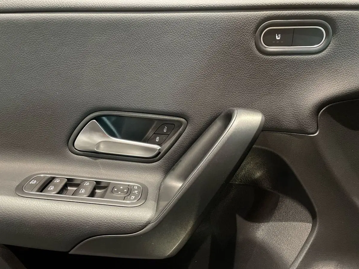 Mercedes-Benz Classe A usata a Firenze (17)